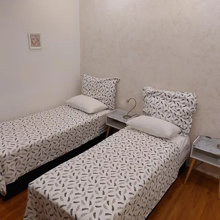 Lavender On Nincevica St- 1 Bedroom 5 Min To The Old Town Of Apartmán *