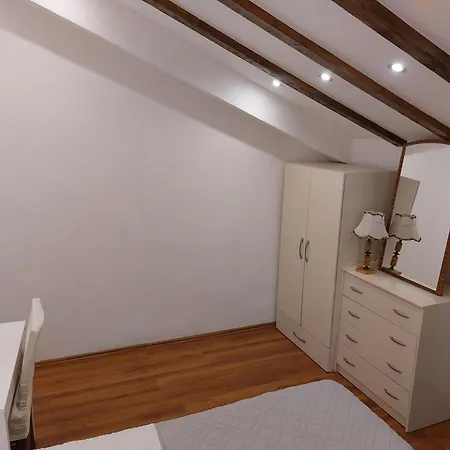 Apartman Quiet - 5 Min Walk To Old Town And Bacvice