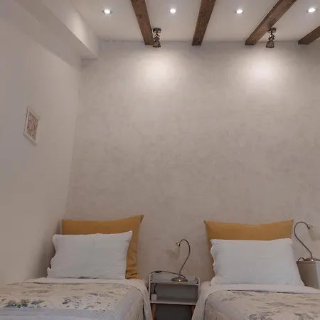 Quiet - 5 Min Walk To Old Town And Bacvice Apartman *