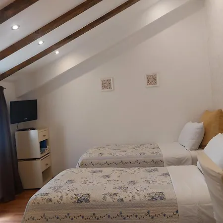 Apartman Quiet - 5 Min Walk To Old Town And Bacvice *