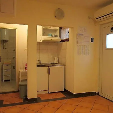 Quiet - 5 Min Walk To Old Town And Bacvice 스플리트