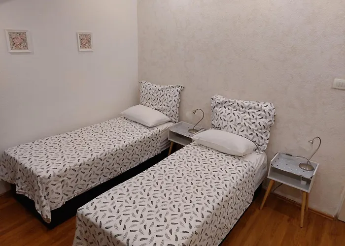 Homey 1 Bedroom 5 Min Walk To Old Town & Bacvice Appartamento *