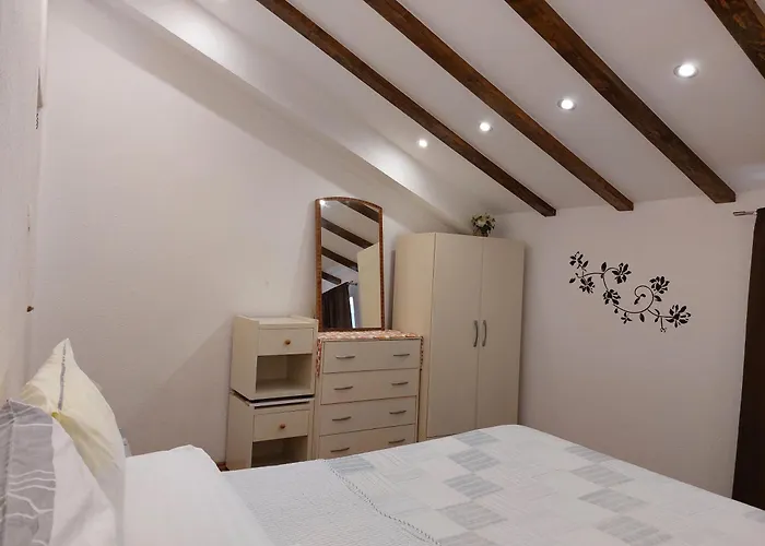 Appartamento Homey 1 Bedroom 5 Min Walk To Old Town & Bacvice