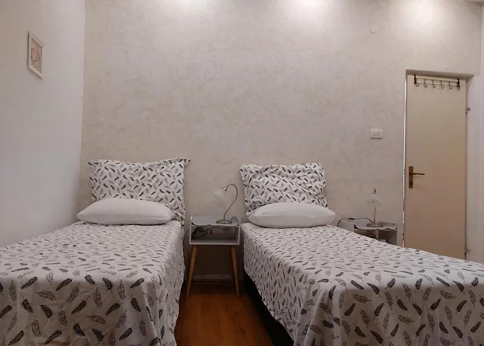 Homey 1 Bedroom 5 Min Walk To Old Town & Bacvice 斯普利特